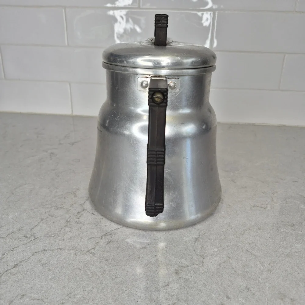 Wear-Ever Coffee Percolator Vintage 5062‎ 8 Cup Silver